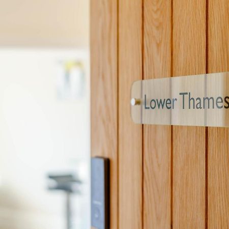 Upper Thames & Lower Thames - Stunning Apartments 亨利昂泰晤士 外观 照片