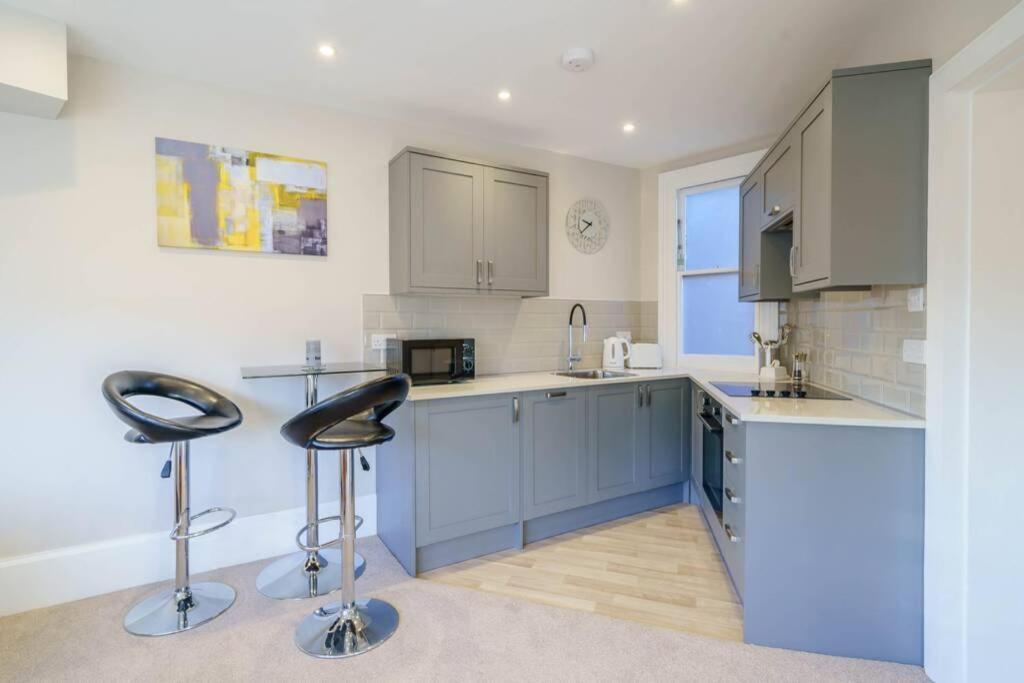 Upper Thames & Lower Thames - Stunning Apartments 亨利昂泰晤士 外观 照片