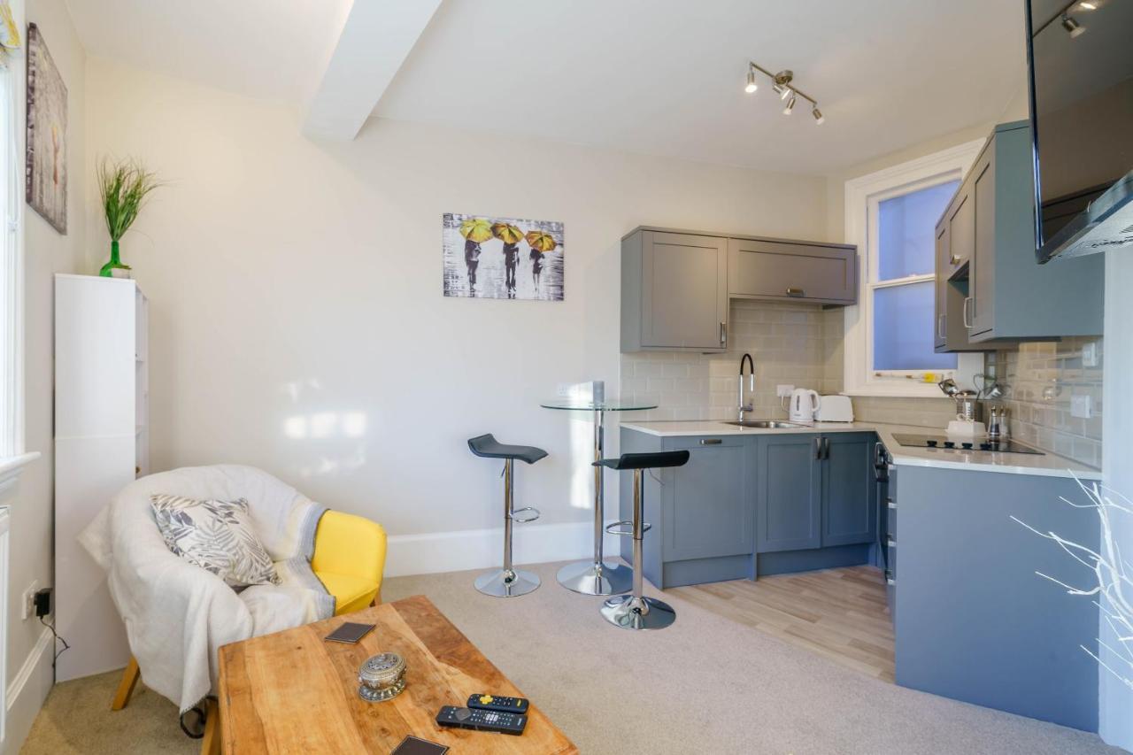 Upper Thames & Lower Thames - Stunning Apartments 亨利昂泰晤士 外观 照片