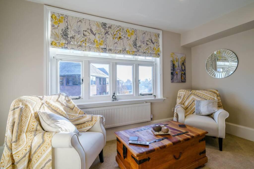 Upper Thames & Lower Thames - Stunning Apartments 亨利昂泰晤士 外观 照片